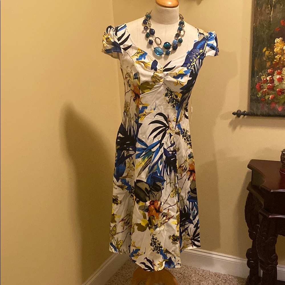 New! Retro Floral Print Dress with Blue and Orange Accents